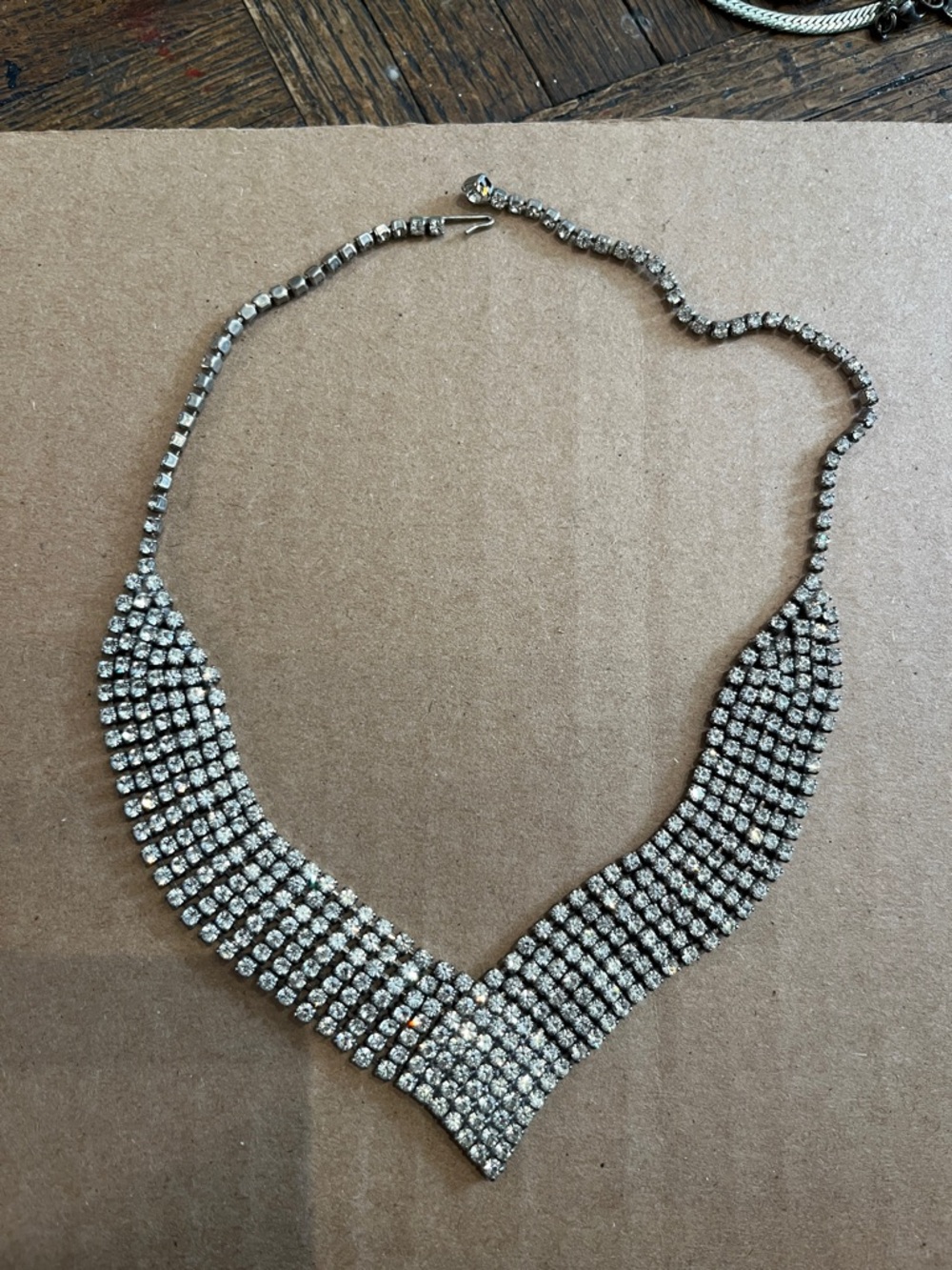 Vintage Crystal Rhinestone V-Shaped Statement Necklace - Silvertone 16” round